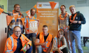 C2 kleurt oranje